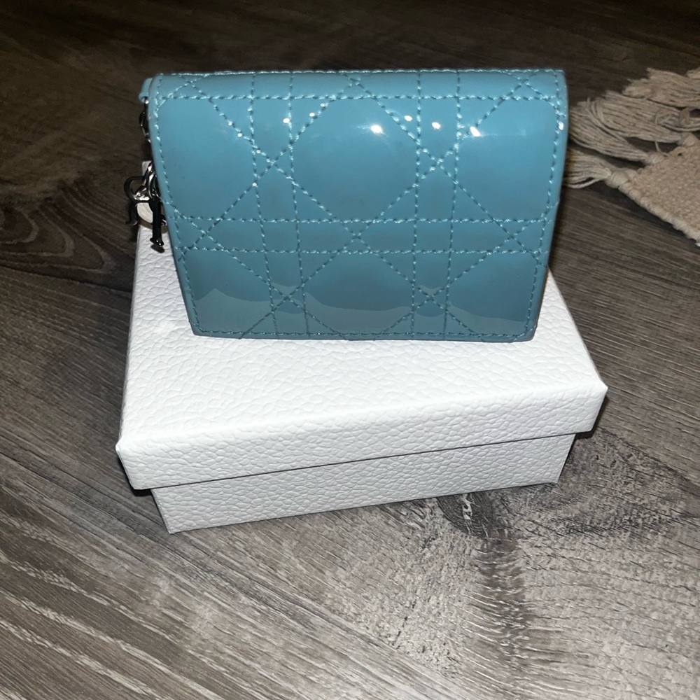 Dior wallet